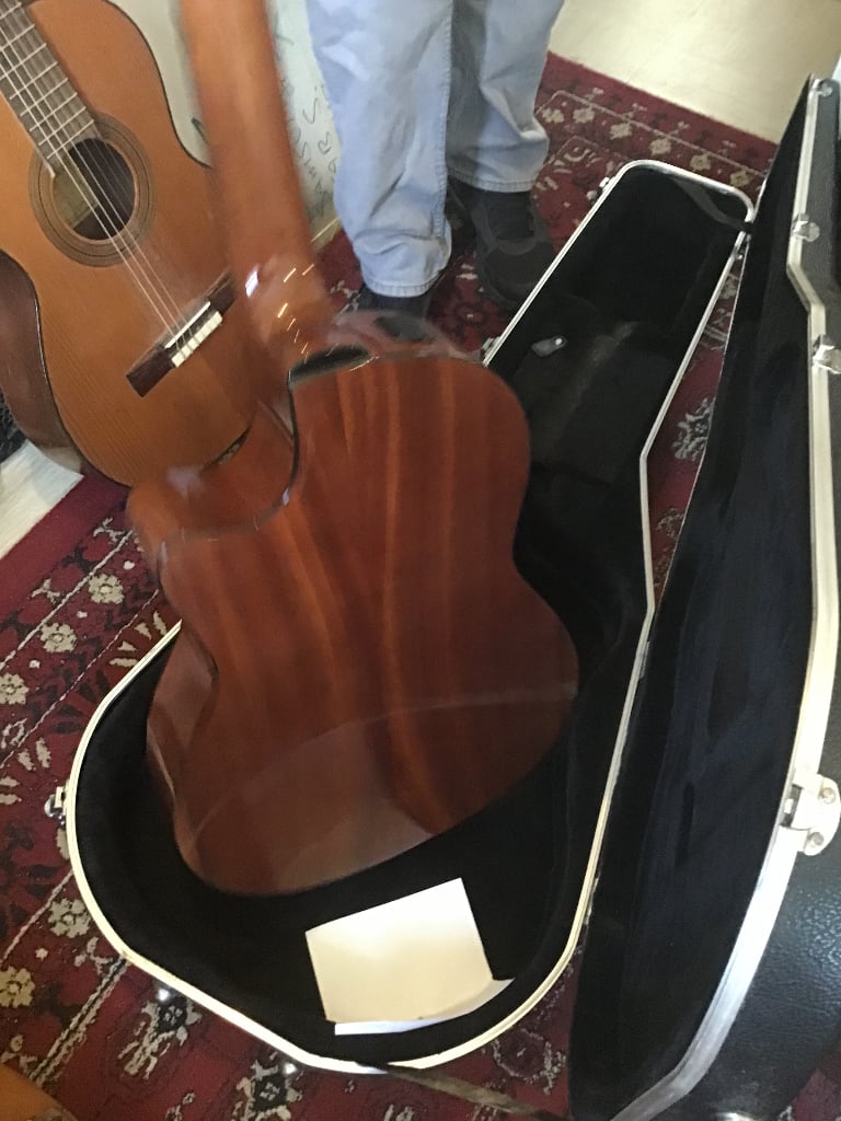 Yamaha CGX-111SCA