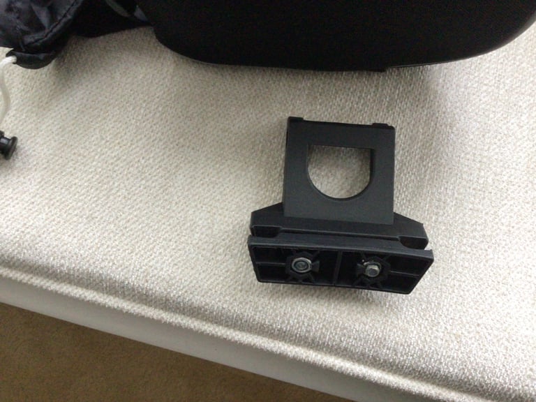 Bike Saddle Pouch Bag, Avenir Brand, with weather proof cover, in excellent used condition