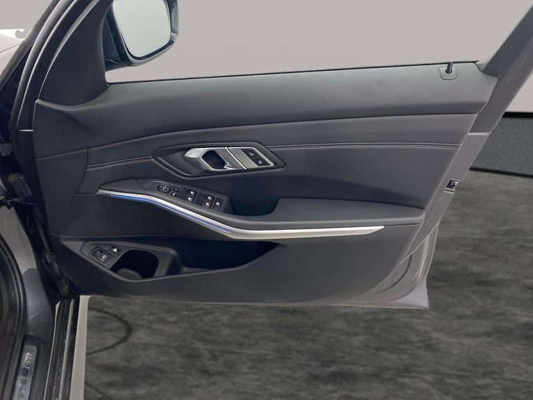 2021 BMW 3 Series 2.0 330e 12kWh M Sport Touring 5dr Petrol Plug-in Hybrid Auto Euro 6 (s/s)  Est...