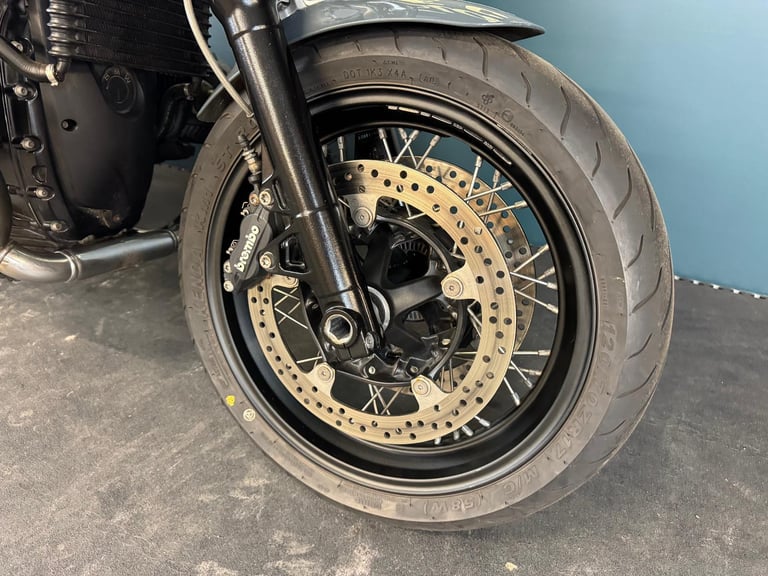 BMW R NINET PURE WITH AKRAPOVIC