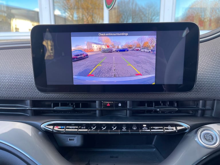 2024 Fiat 500e 42kWh La Prima Hatchback 3dr Electric Auto (118 ps) Hatchback Electric Automatic