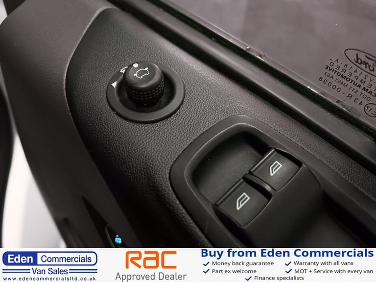 2018 68 FORD TRANSIT CUSTOM 2.0 300 ECOBLUE TREND PANEL VAN 5DR DIESEL MANUAL L2