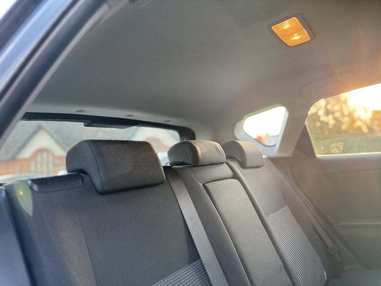 2014 Toyota Auris 1.6 V-Matic Icon Hatchback 5dr Petrol Manual Euro 5 (132 ps) Hatchback Petrol M...