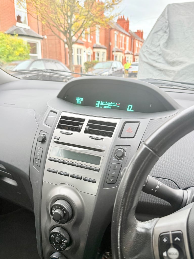 Toyota, YARIS, Hatchback, 2009, Manual, 998 (cc), 5 doors