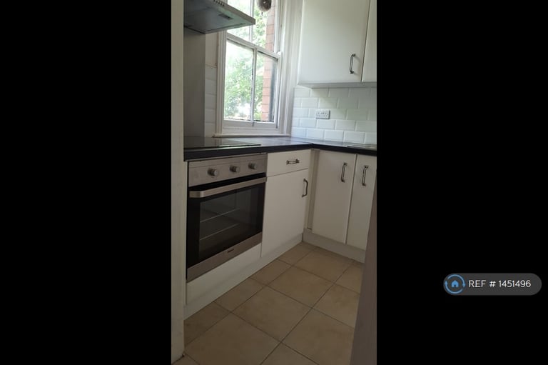 1 bedroom flat in Mansfield Road, Nottingham, NG5 (1 bed) (#1451496)