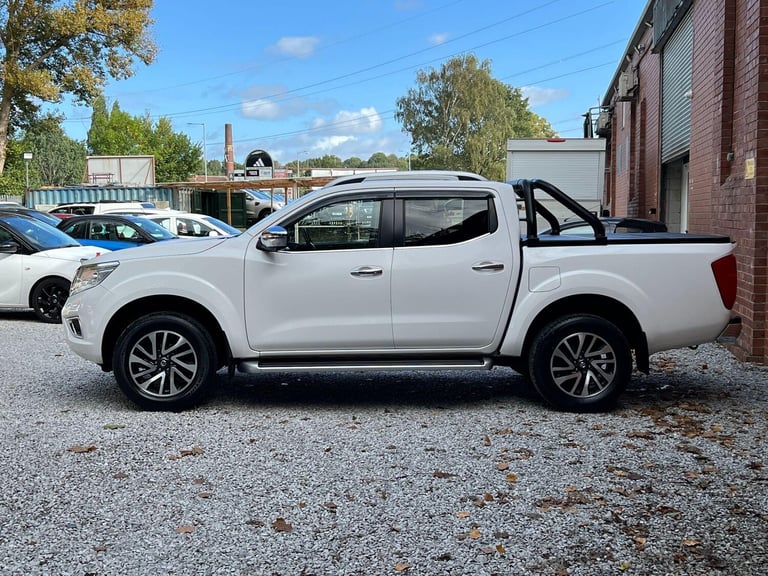 2018 Nissan Navara 2.3 dCi Tekna 4WD Euro 6 (s/s) 4dr PICK UP Diesel Manual
