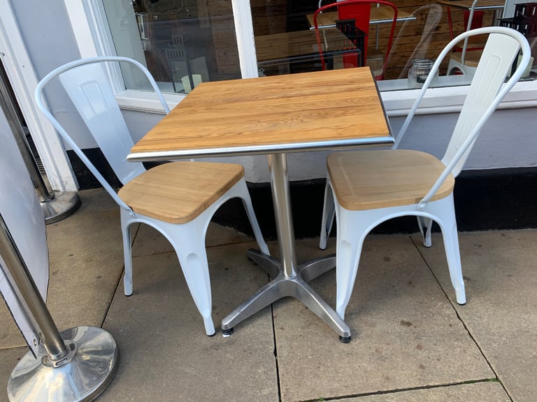 cafe Tables