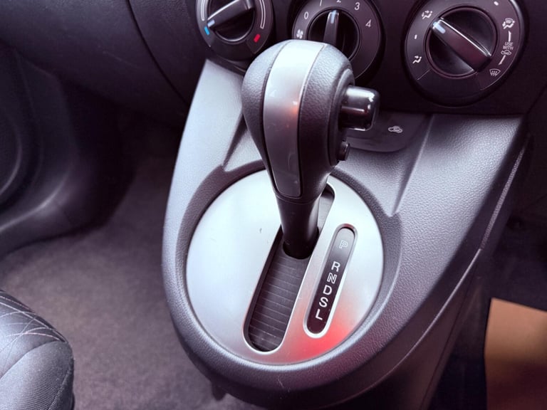 MAZDA MAZDA2 1.5 TS2 2013