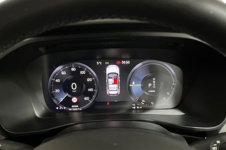 2021 71 VOLVO XC40 1.5H T4 RECHARGE 10.7KWH INSCRIPTION SUV 5DR PETROL PLUG-IN H