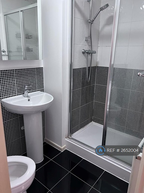 2 bedroom flat in Countess Way, Broughton, Milton Keynes, MK10 (2 bed) (#2652004)