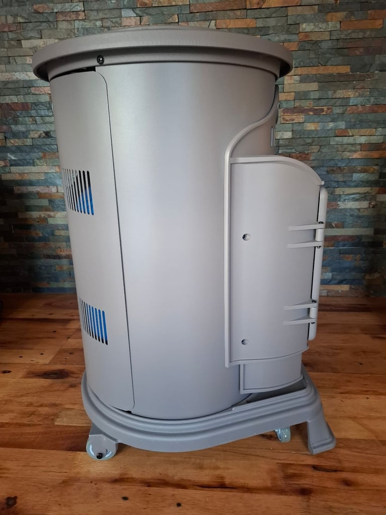 Portable flueless gas fire