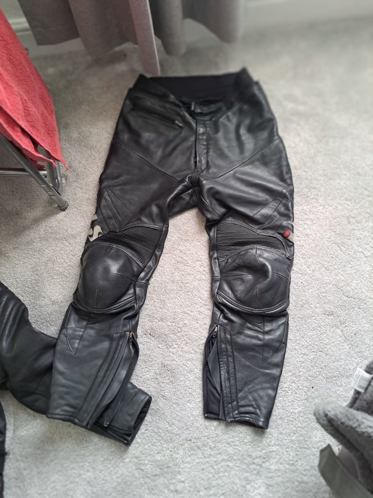 His and Hesr leather jackets and 1 pair trousers in Leather