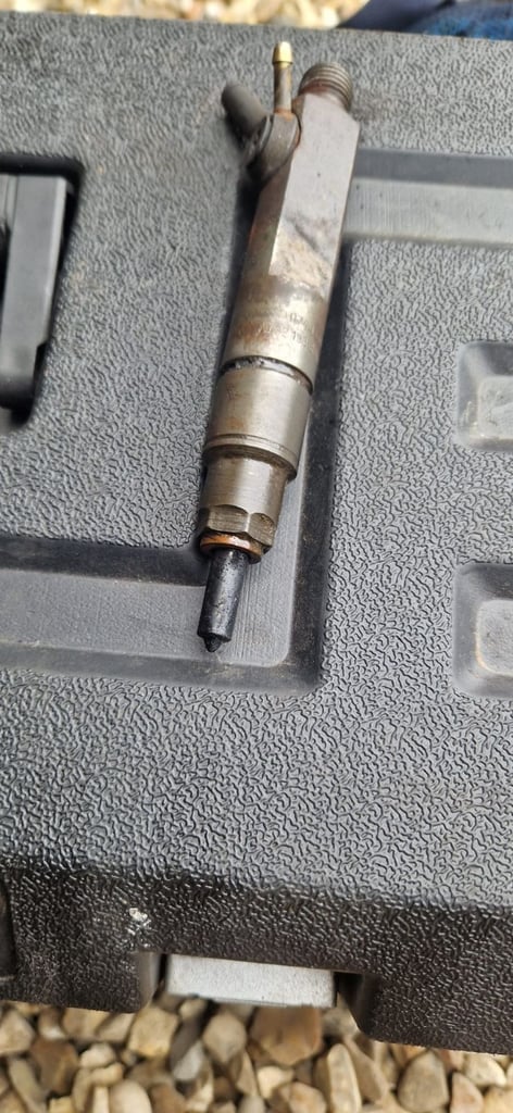 VW Transporter 01-05 Diesel 2.5 TDI Fuel injector 074130201C BPX