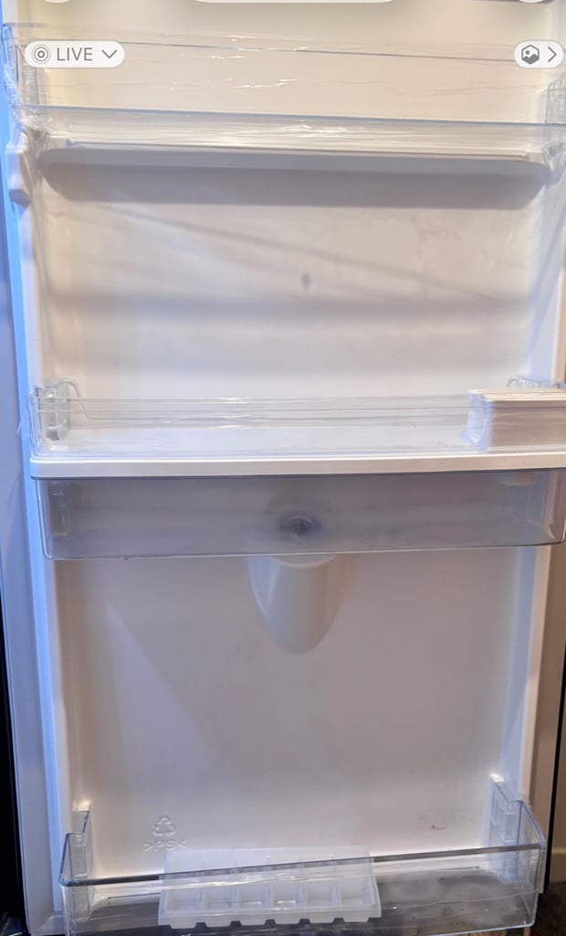  Upright Fridge and freezer 