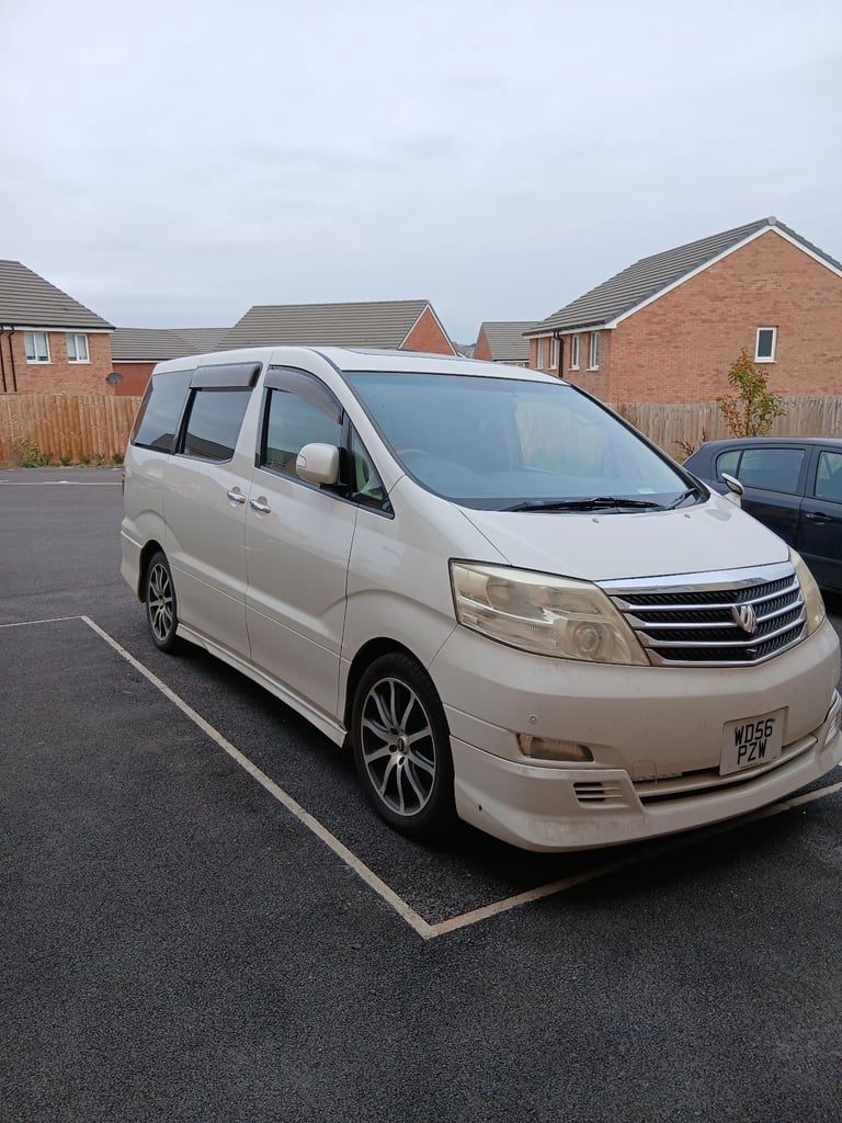 Toyota, 2006, 2990 (cc) automatic petrol 8 seats