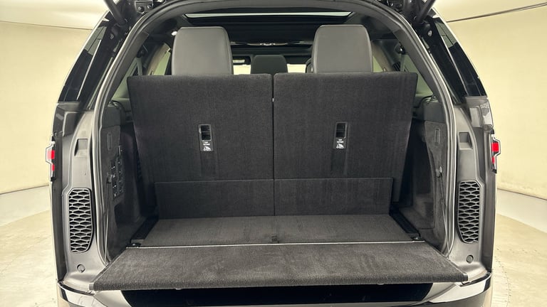 2023 Land Rover Discovery 3.0 D300 MHEV Metropolitan Edition SUV 5dr Diesel Auto 4WD Euro 6 (s/s)...