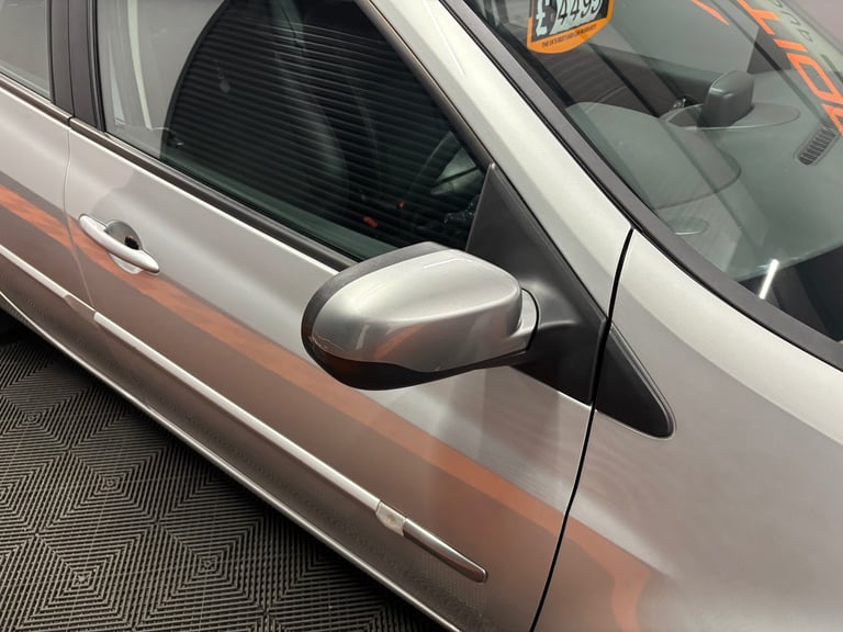 2012 Renault Clio 1.2 16V Dynamique TomTom 5dr HATCHBACK Petrol Manual