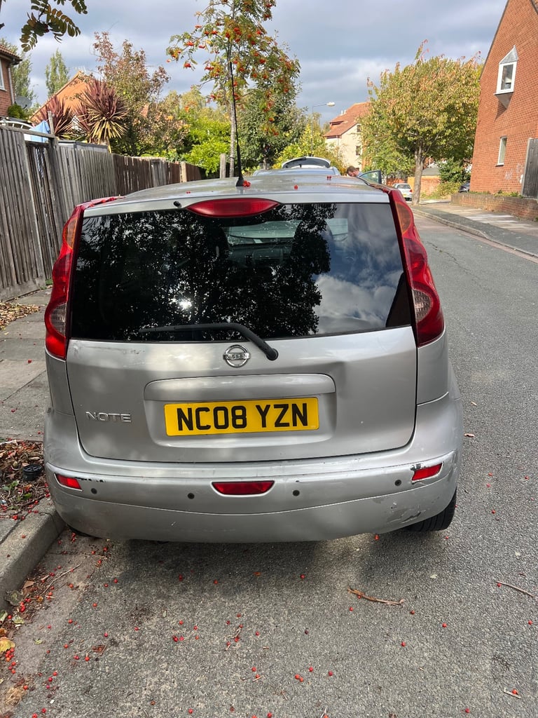 Nissan NOTE 1.6  - AUTOMATIC - CHEAP - £1200 ono 