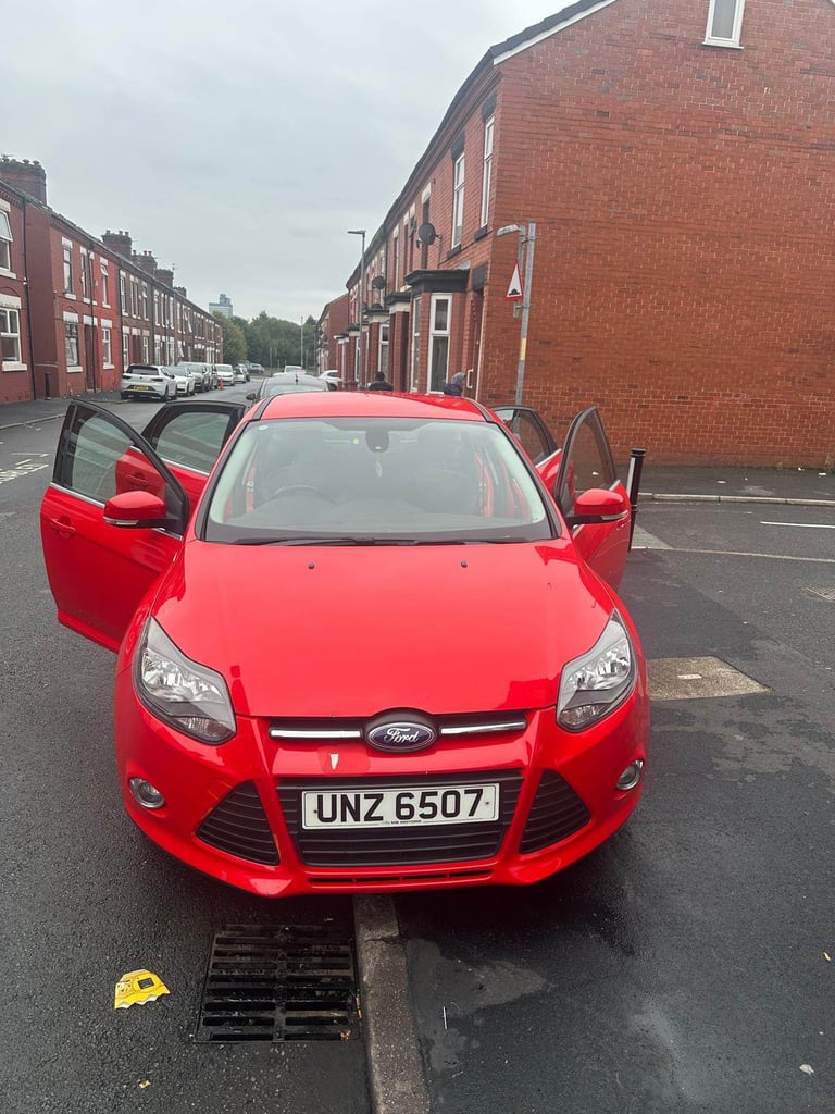 Ford, FOCUS, Hatchback, 2014, Manual, 998 (cc), 5 doors
