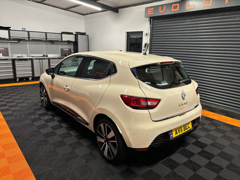 2015 Renault Clio 1.5 dCi 90 Dynamique S MediaNav Energy 5dr HATCHBACK Diesel Manual
