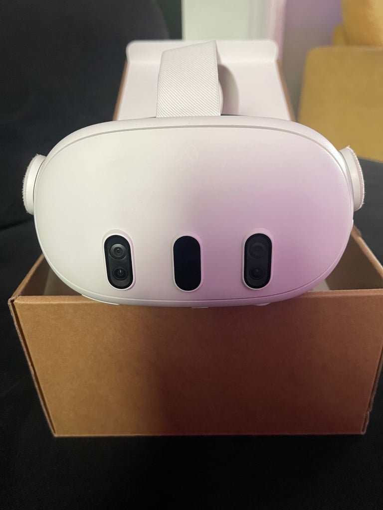 VR headset 