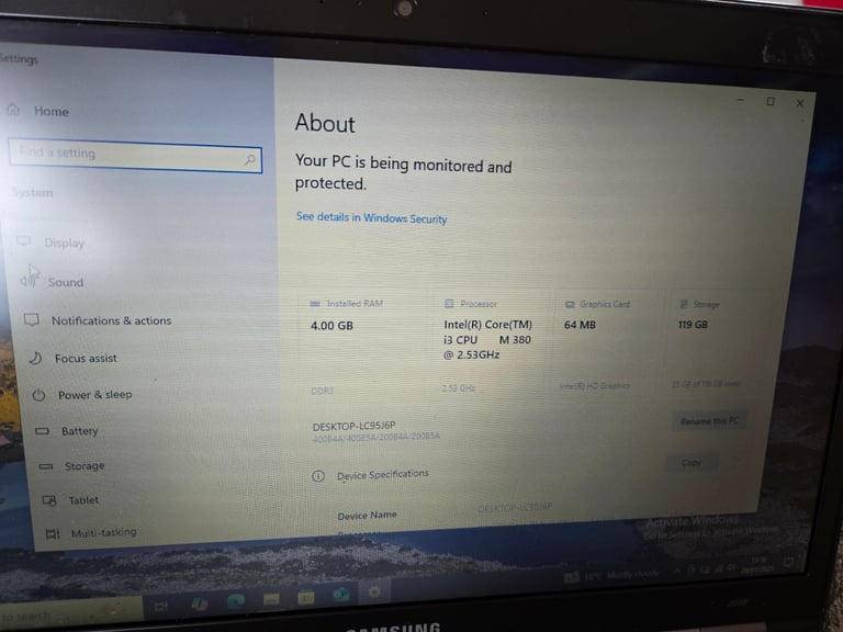 SAMSUNG 200B Laptop 15 inch, intel core i3 M370, 4GB RAM, 120GB SSD, Win 10 pro, sorry no offers