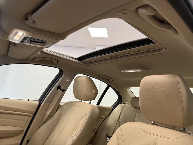 2014 BMW 3 Series ActiveHybrid 3 3.0 Luxury Step Saloon Saloon HYBRID ELECTRIC Automatic