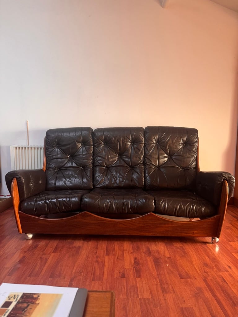 Mid Century G Plan Vintage Leather 3-Seater Sofa – £400