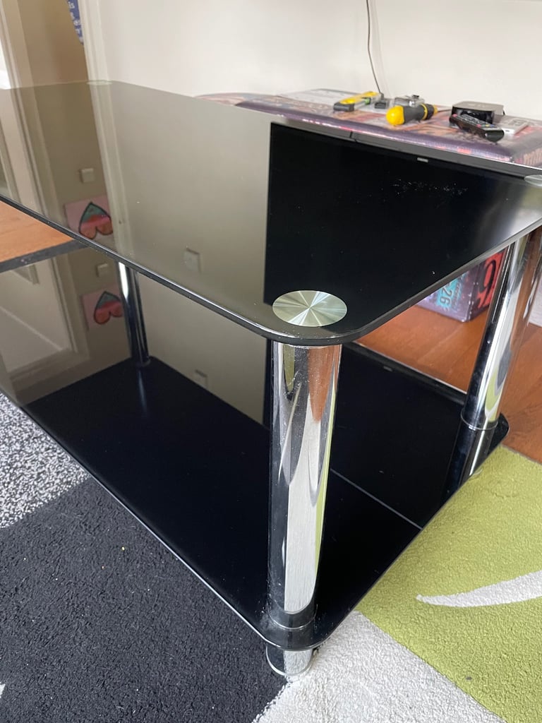 Glass table, two layers, great condition 