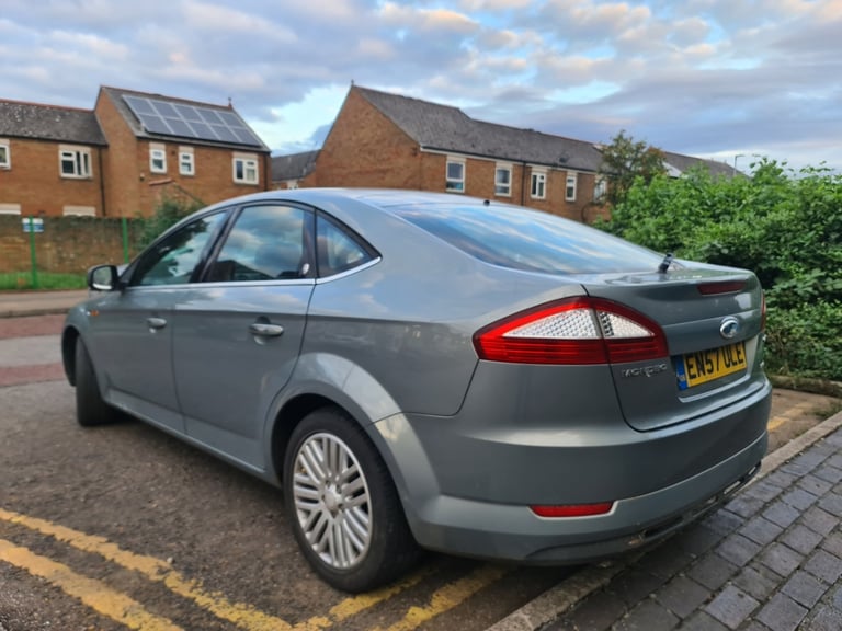 2008 Ford Mondeo 2.0 TDCi Ghia 5dr HATCHBACK Diesel Manual - Image 4
