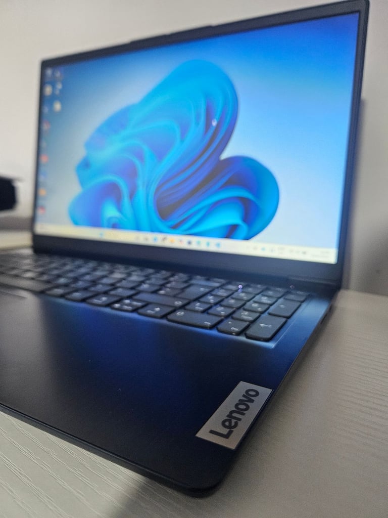 Lenovo Ideapad 3 Ryzen 5 8GB, 256GB Laptop