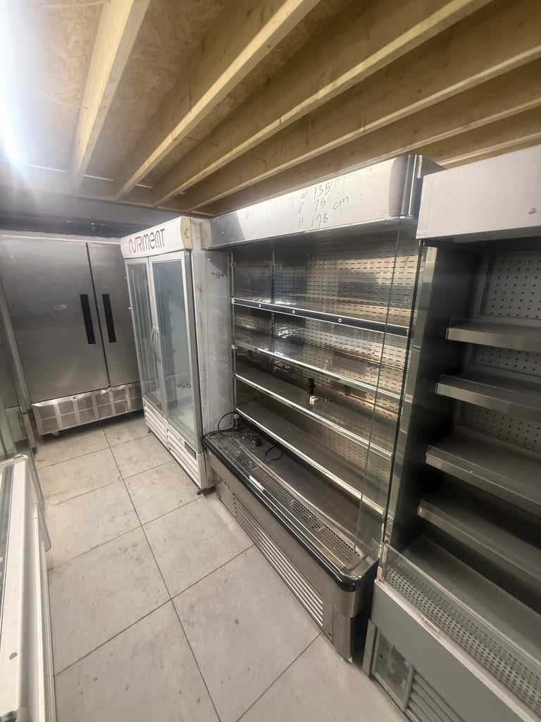 Commercial foster Williams fridge or freezer cafe shop restaurant 