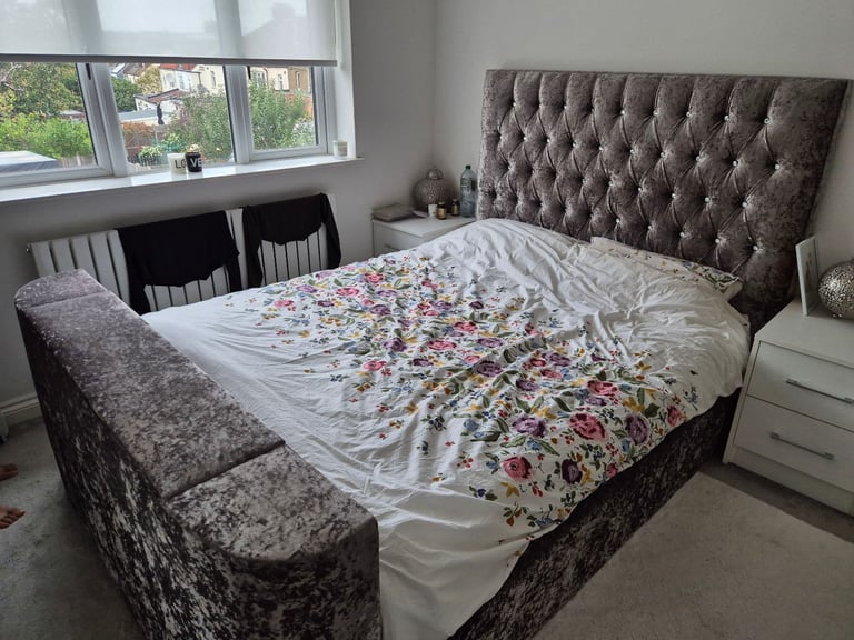 image for King Size bed with integrated TV Stand for sale