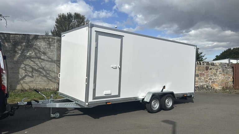 BRAND NEW NIEWIADOW 5M x 2M x 2M TWIN AXLE BOX TRAILER WITH RAMP AND SIDE DOOR 2700KG BRAKED
