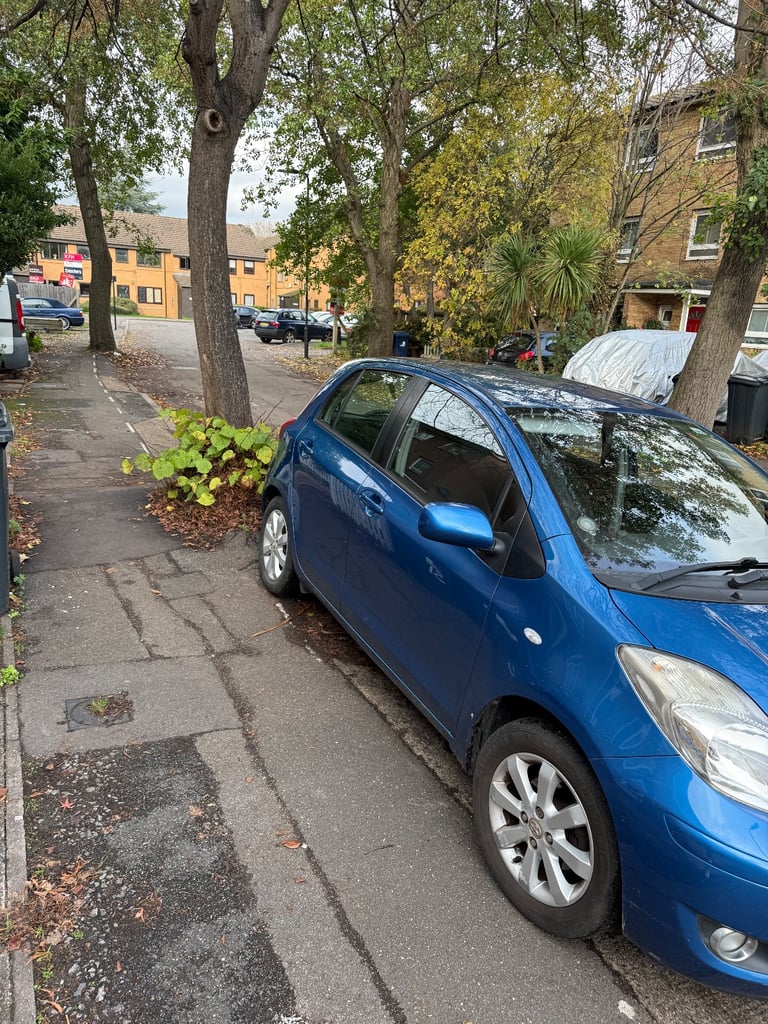 Toyota, YARIS, Hatchback, 2011, Manual, 1329 (cc), 5 doors