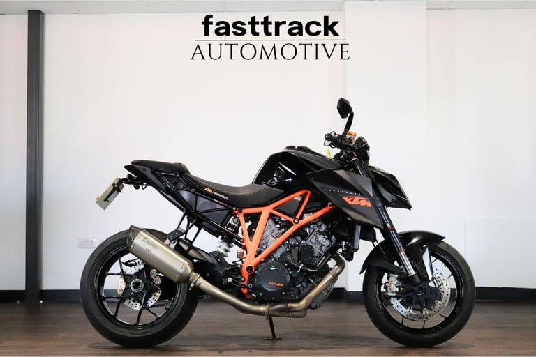 image for KTM 1290 Superduke R - 2015 - AKRAPOVIC EXHAUST - EXCELLENT CONDITION 