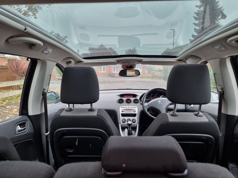 Peugeot, 308, Estate, 2012, Manual, 1560 (cc), 5 doors