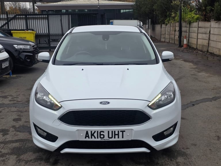 2016 Ford Focus 1.0 EcoBoost 125 Zetec S 5dr Auto HATCHBACK PETROL Automatic