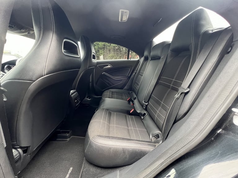 MERCEDES-BENZ CLA 2.1 CLA200 CDI Sport 2015
