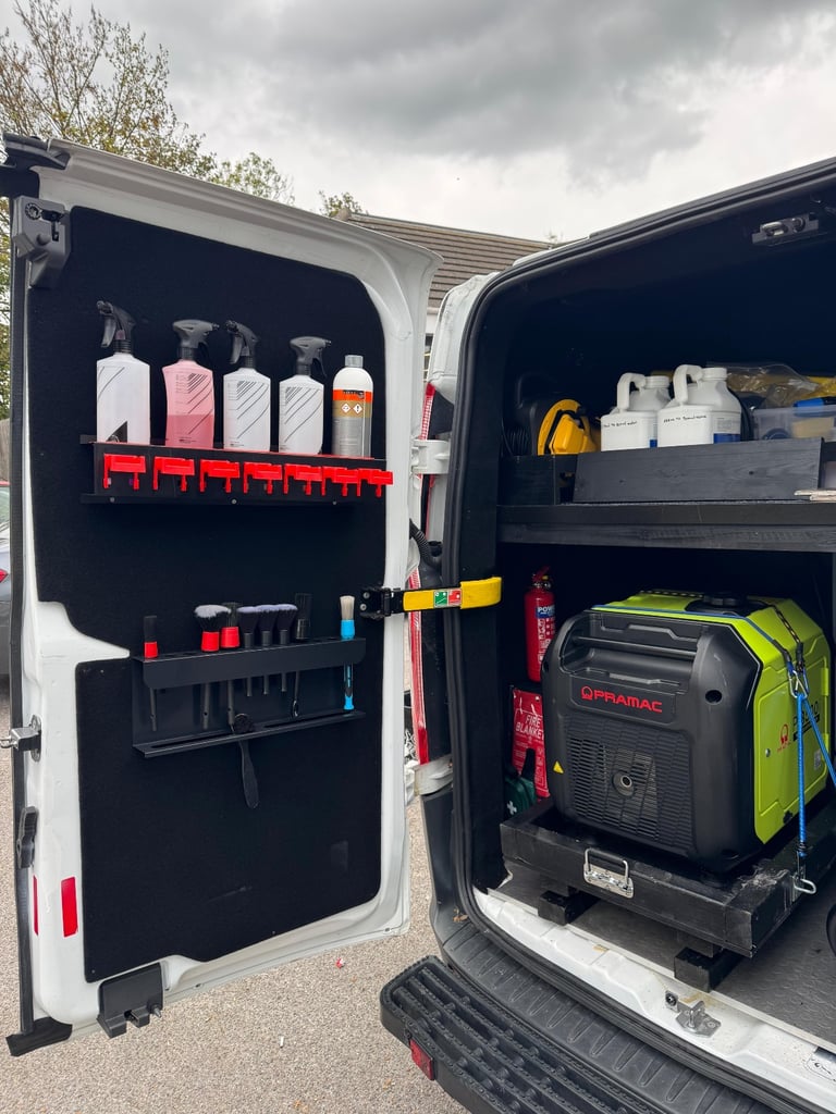 Mobile detailing Van Ford, TRANSIT CUSTOM, Panel Van, 2016, Manual, 1996 (cc)