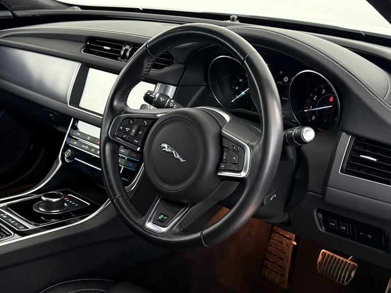 2018 Jaguar XF 2.0i [250] R-Sport 4dr Auto SALOON PETROL Automatic