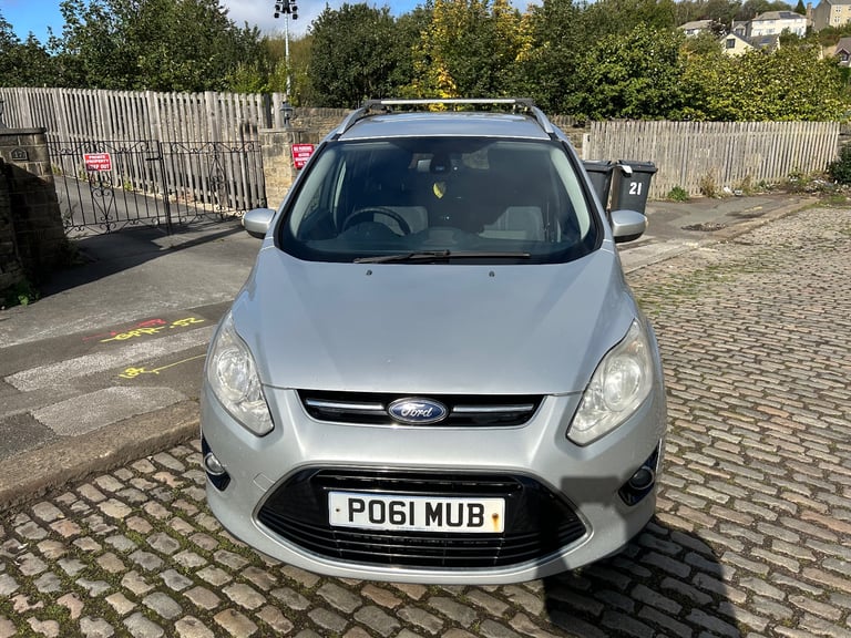 2012 (61) FORD GRAND C-MAX 1.6 TDCI TITANIUM   7 SEATER