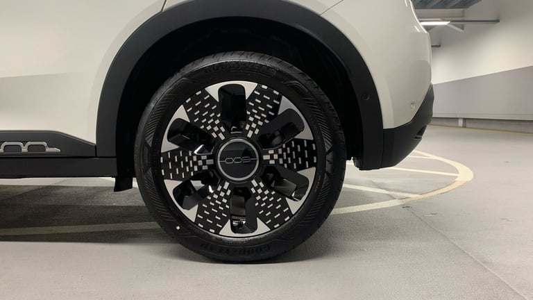 2025 Fiat 600 1.2 MHEV La Prima SUV 5dr Petrol Hybrid e-DCT Euro 6 (s/s) (100 ps) SUV Hybrid Auto...