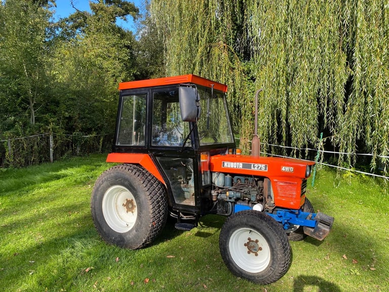 Kubota L275 Tractor