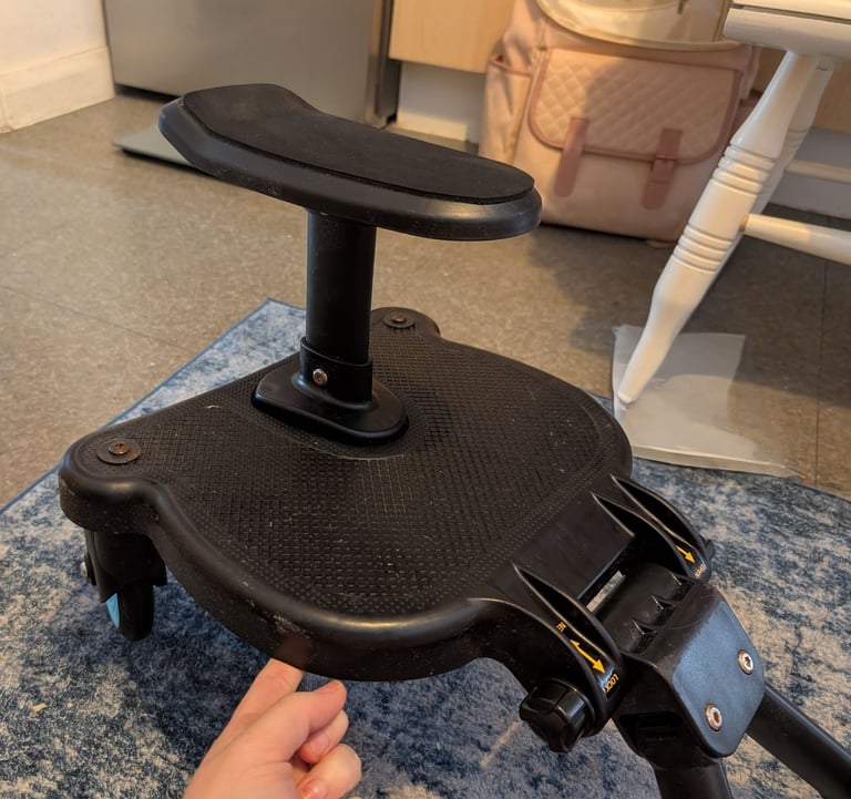 Universal buggy board with seat
