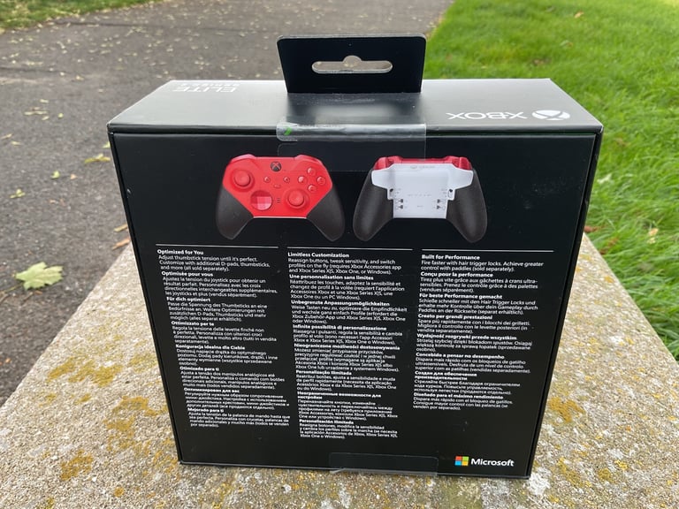 Microsoft White Xbox Series S 512GB Digital Console Bundle - New & Sealed.