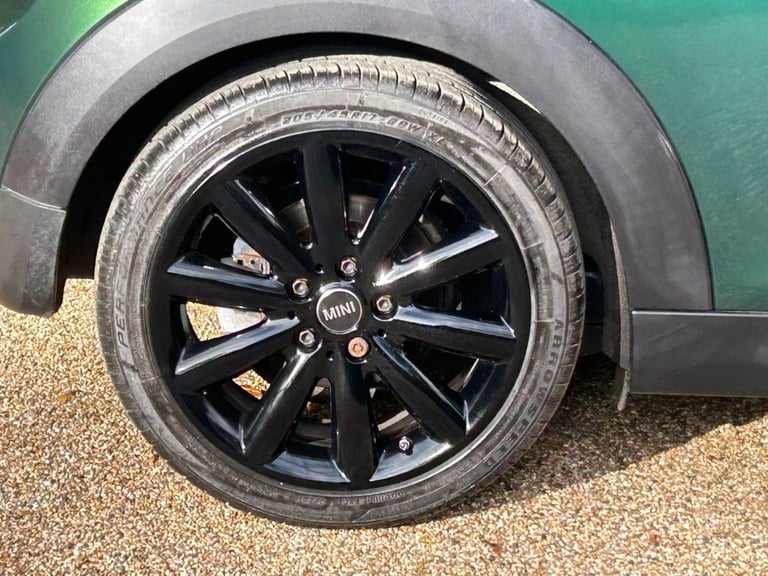 2014 MINI Hatch 2.0 Cooper S Hatchback 3dr Petrol Manual Euro 6 (s/s) (192 ps) Hatchback Petrol M...