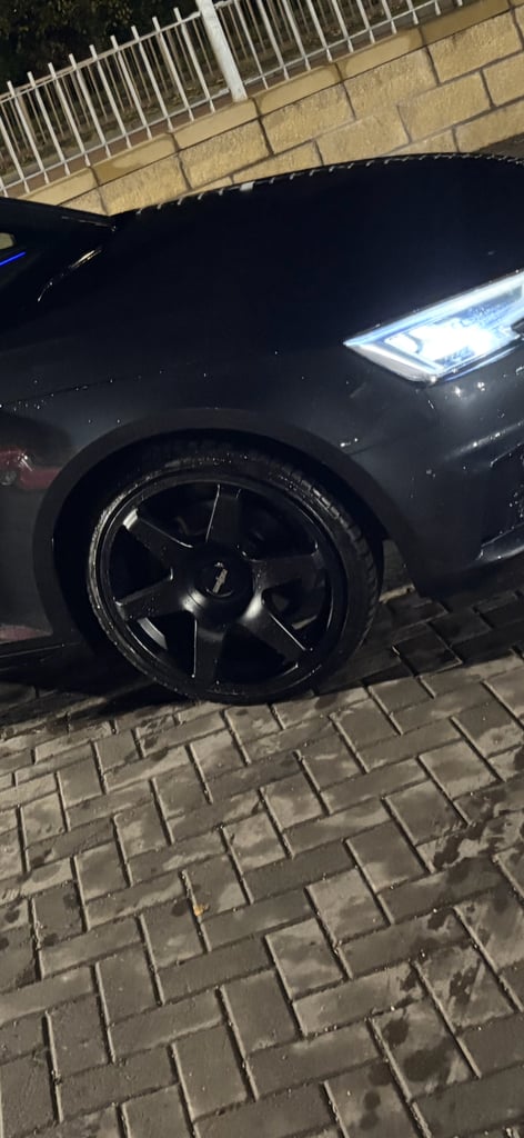 Rotiform Six alloys  19x8.5j  5x100 / 5x112