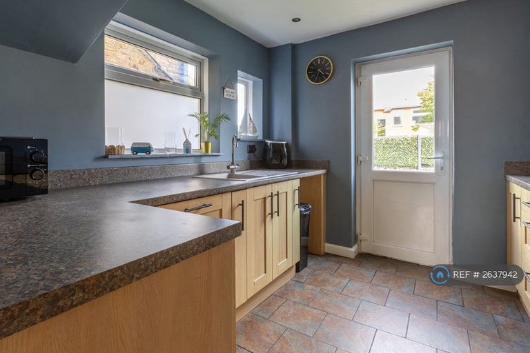 4 bedroom house in Upper Approach Road, Broadstairs, CT10 (4 bed) (#2637942)