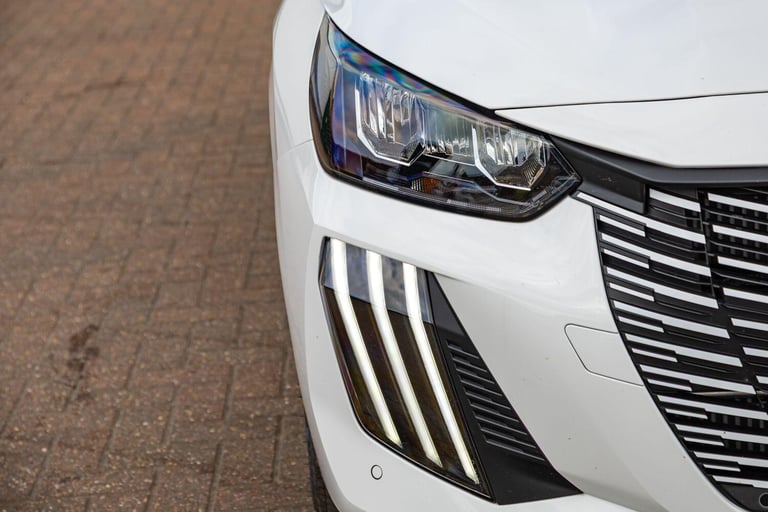 2024 Peugeot 208 1.2 PureTech MHEV Allure Hatchback 5dr Petrol Hybrid e-DSC Euro 6 (s/s) (10 HATC...